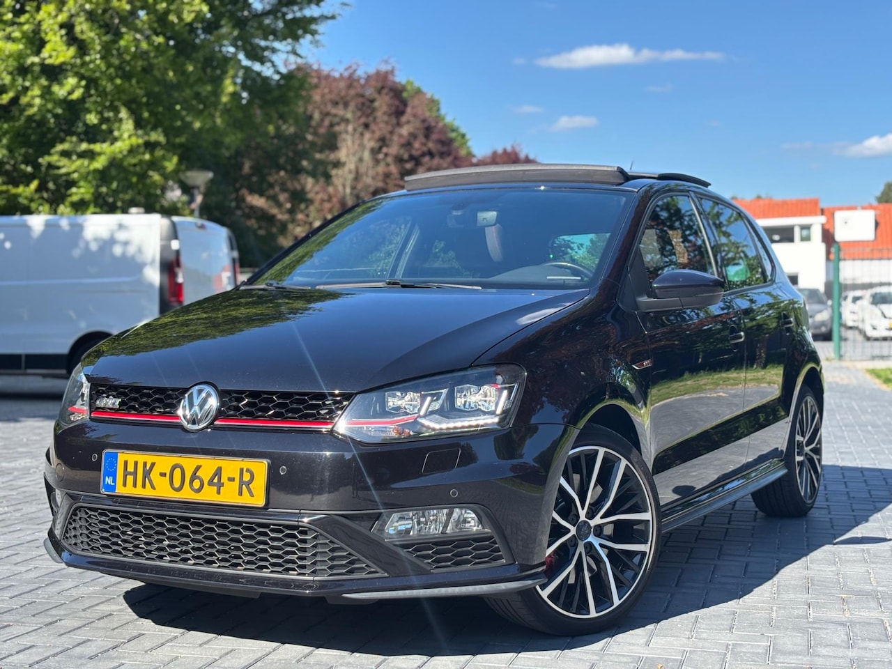 Volkswagen Polo - 1.8 TSI GTI/NAP/Pano/Led/PDC/Dealer onderhouden - AutoWereld.nl