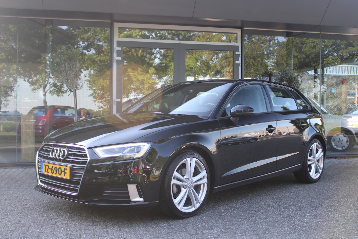 Audi A3 Sportback - 35 TFSI CoD Sport Edition | Dynamisch | S-tronic | Org. NL | - AutoWereld.nl