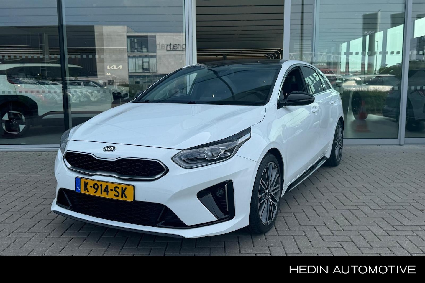 Kia Pro cee'd - 1.5 Turbo Automaat GT-PlusLine | Panoramadak | Camera | Sportstoelen | El. Stoel+memory | - AutoWereld.nl