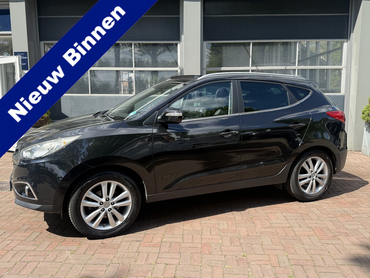 Hyundai ix35 - 2.0i i-Catcher | Pano | leder | Navi | Clima | Trekhaak  02-2011 132.048 KM - AutoWereld.nl