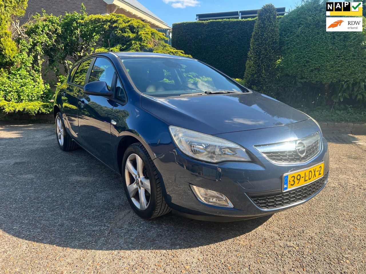 Opel Astra - 1.4 Edition 1.4 Edition, Airco, Trekhaak, APK 04-2026! - AutoWereld.nl