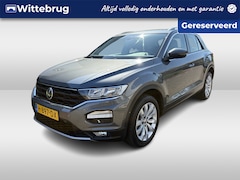 Volkswagen T-Roc - 1.0 TSI Style / Metallic / Clima/ Navi/ / 17 lmv