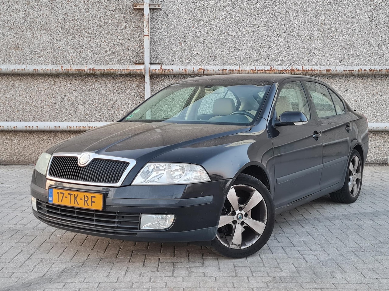 Skoda Octavia - 2.0 FSI Elegance | Navi | Stoelverwarming | Airco | Nap Interesse? Bel: 0642062052 - AutoWereld.nl