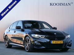 BMW 3-serie - 330i High Executive M-Pakket / Carplay / Head-Up