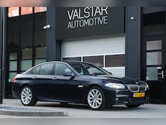 BMW 5-serie - 520i M pakket | Comfort stoelen | Carbon zwart | Nw. ketting