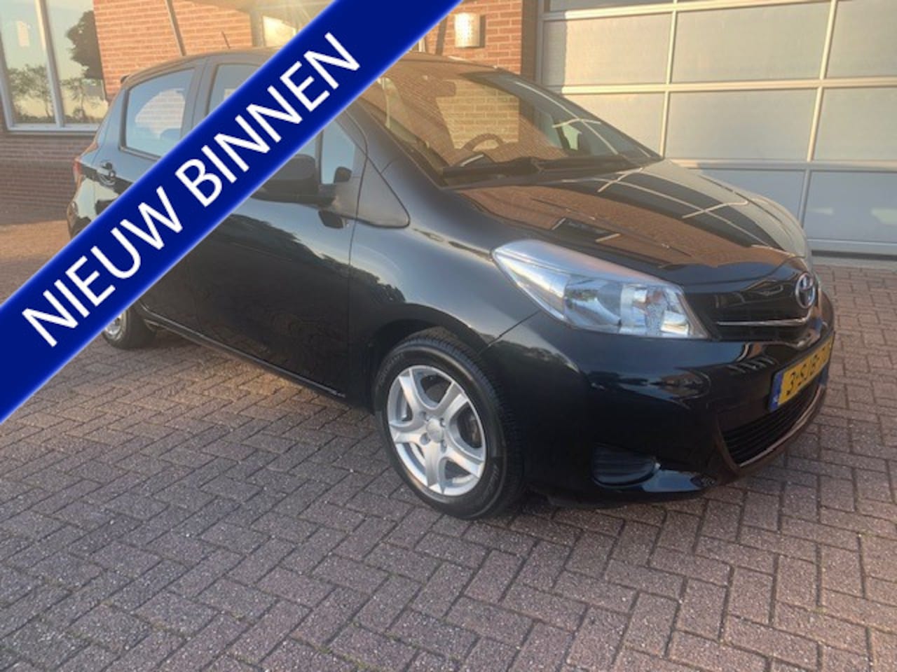 Toyota Yaris - 1.3 VVT-i Now APK / Onderhoudsbeurt - AutoWereld.nl