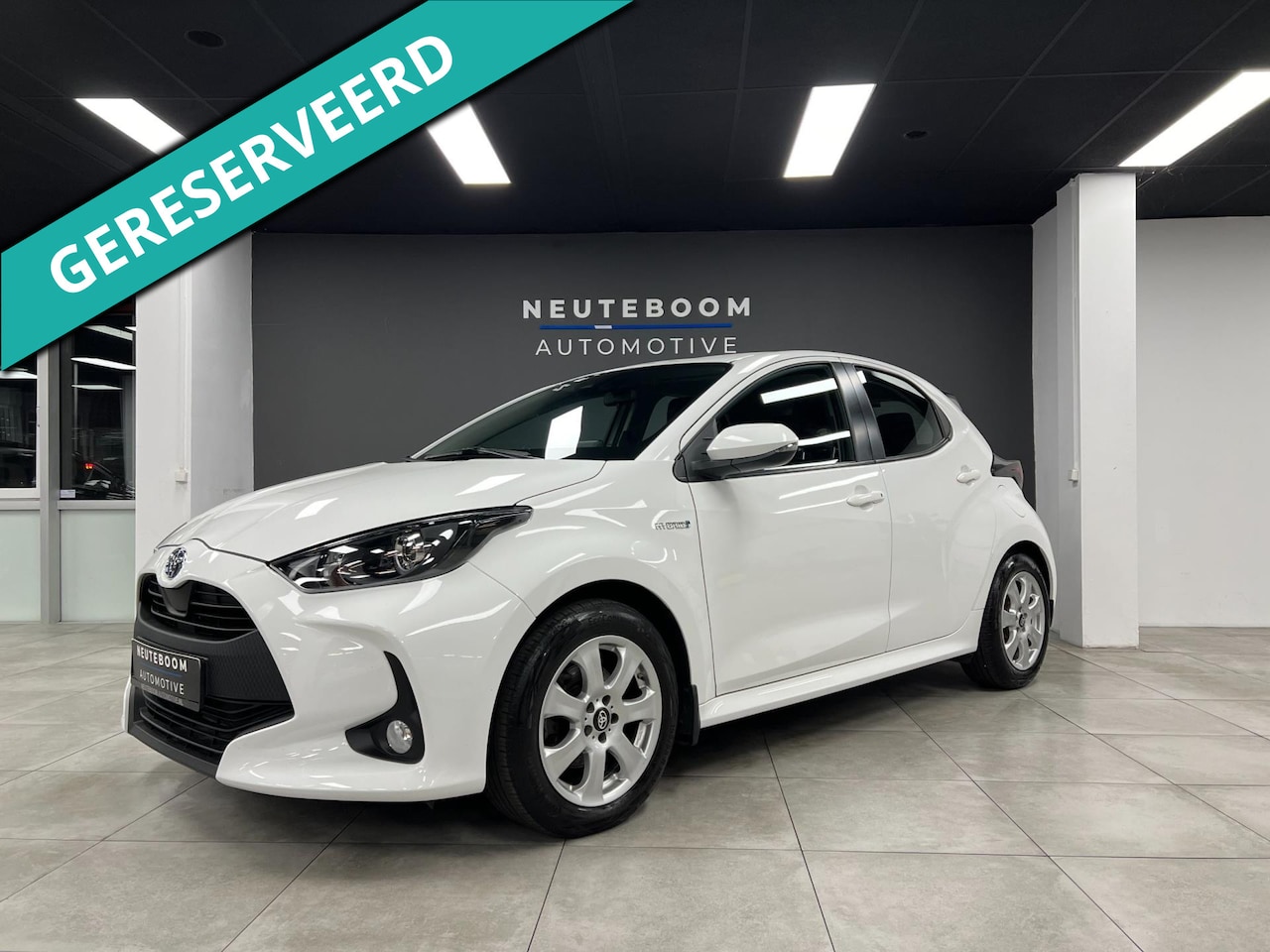 Toyota Yaris - 1.5 Hybrid | Lane | Carplay | Cam | Cruise |PDC - AutoWereld.nl