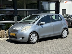 Toyota Yaris - 1.0 VVTi Terra 5 deurs APK t/m 01-2026