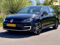 Volkswagen Golf - 1.4 TSI GTE Connected Series Clima Navi PDC BTW Dealer Onderhouden NAP