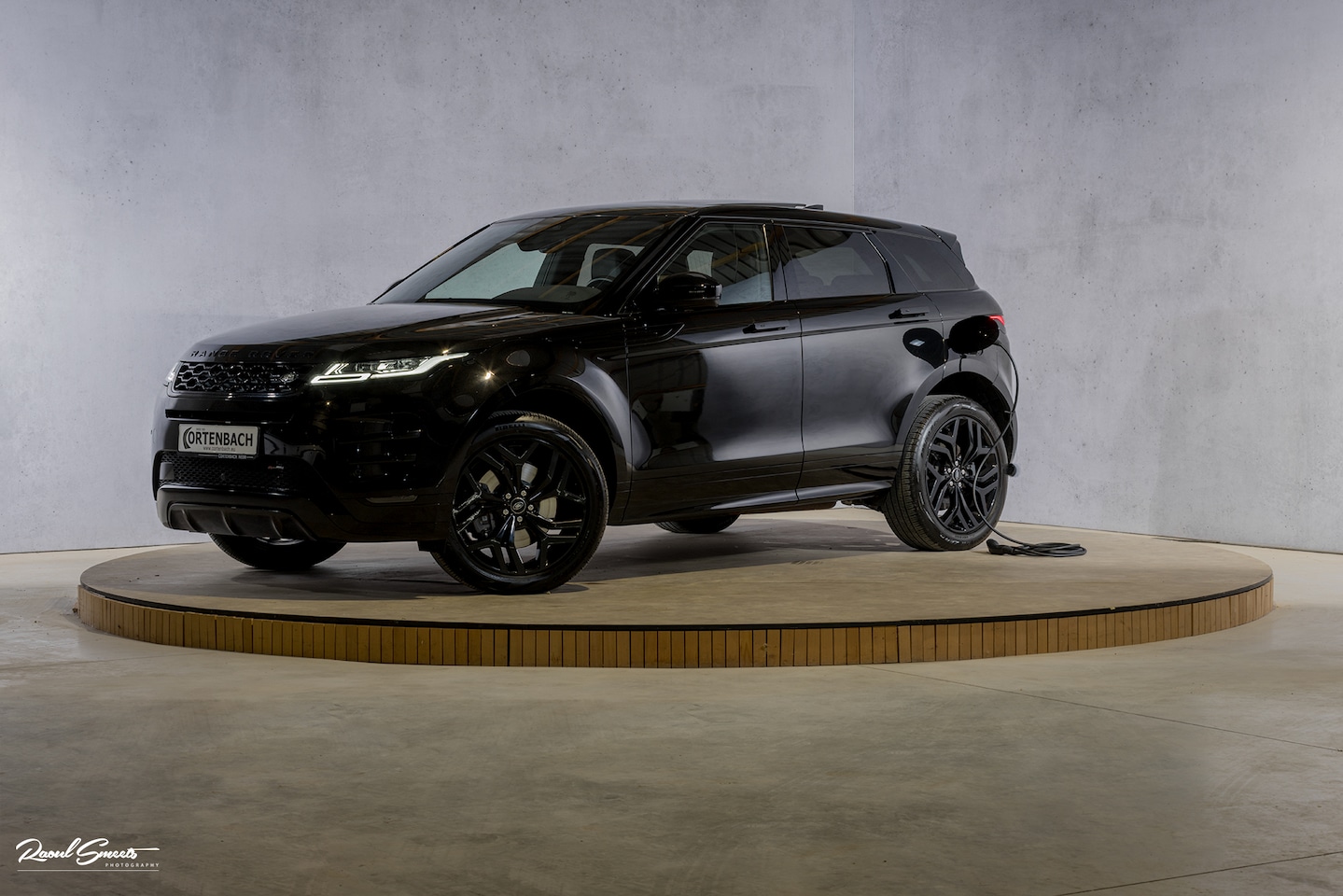 Land Rover Range Rover Evoque - 1.5 P300e AWD R-Dynamic SE | Panorama dak | Adaptieve cruise | Apple carplay | 20 inch | - AutoWereld.nl