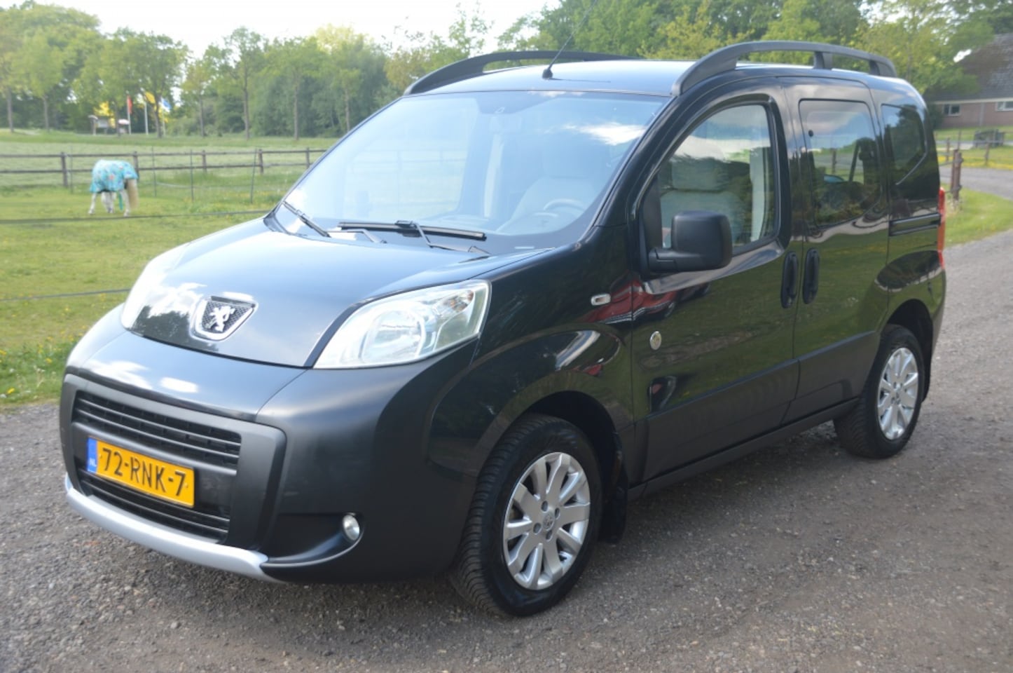 Peugeot Bipper Tepee - 1.4 Outdoor Airco Cruise PDC - AutoWereld.nl