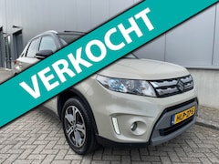 Suzuki Vitara - 1.6 Exclusive / Camera / Navigatie / Panorama dak