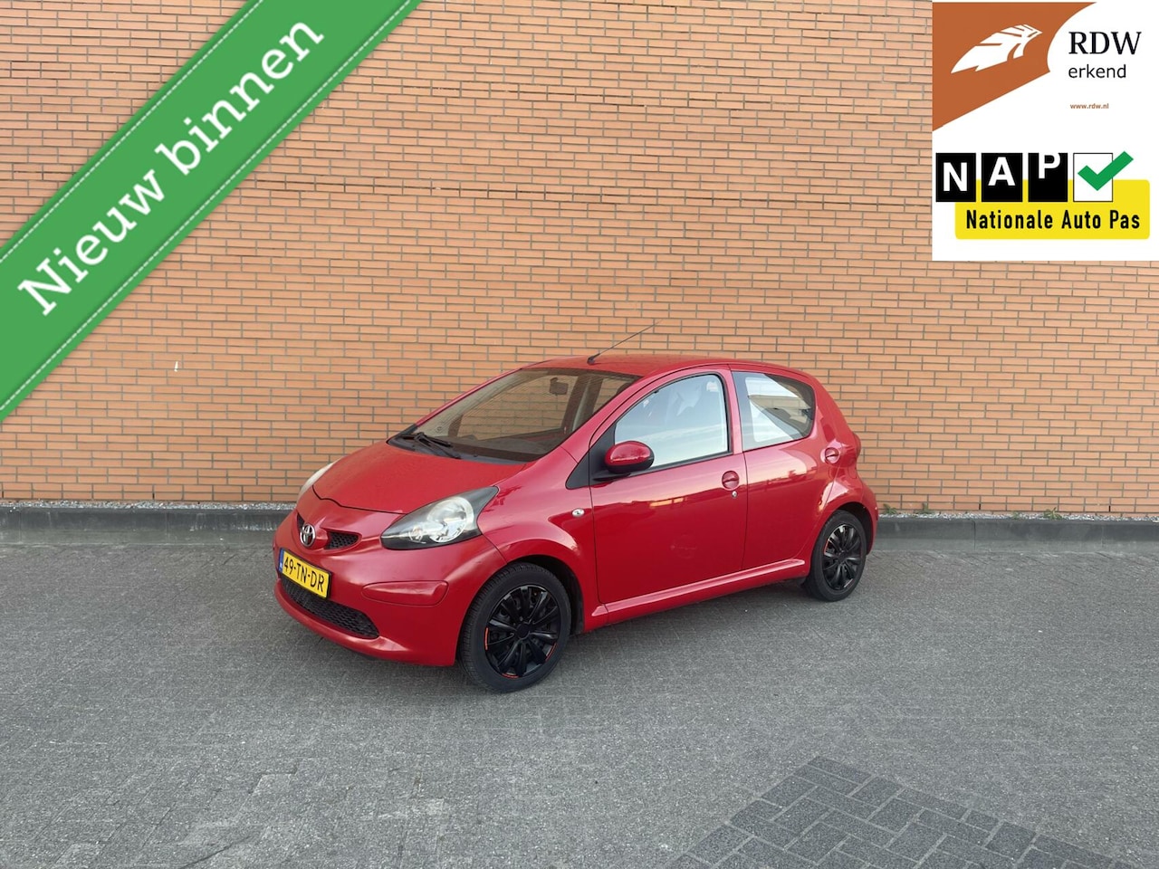 Toyota Aygo - 1.0 161DKM | NAP | ELEK-PAKKET | ZUINIG | BOEK | - AutoWereld.nl