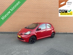 Toyota Aygo - 1.0 161DKM | NAP | ELEK-PAKKET | ZUINIG | BOEK |