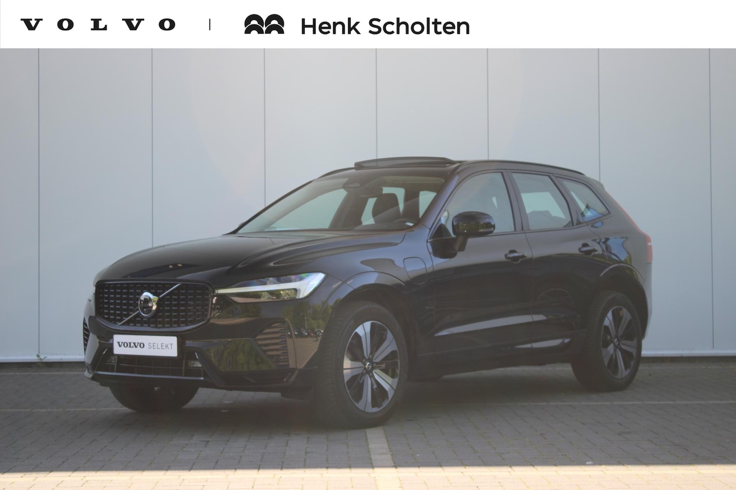 Volvo XC60 - T6 350PK AUT8 Recharge AWD Plus Dark | 360 Graden Camera | Trekhaak | Parkeersensoren | Ve - AutoWereld.nl