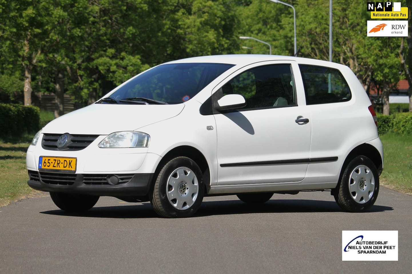 Volkswagen Fox - 1.2 Trendline / Airco / Elektrische ramen / Centrale deurvergrendeling / Stuurbekrachtigin - AutoWereld.nl