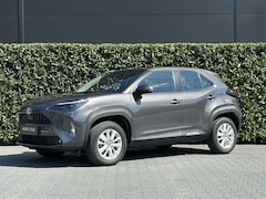 Toyota Yaris Cross - 1.5 Hybrid COMFORT, BTW AUTO, CRUISE, NAVI, ECC-AIRCO, ACHTERUITRIJCAMERA, LICHTMETAAL 16"
