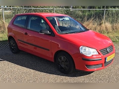Volkswagen Polo - 1.2-12V Trendline