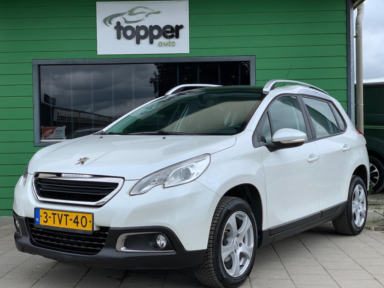 Peugeot 2008 - 1.2 VTi Active Pack Premium | Automaat | Navigatie | - AutoWereld.nl