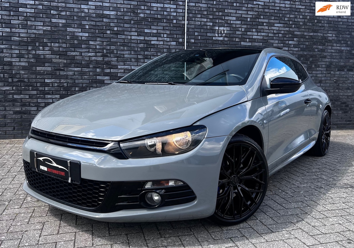 Volkswagen Scirocco - 2.0 TSI 200pk Automaat|Panorama|Cruise Control|Leder|Stoelverwarming|Speciale kleur - AutoWereld.nl