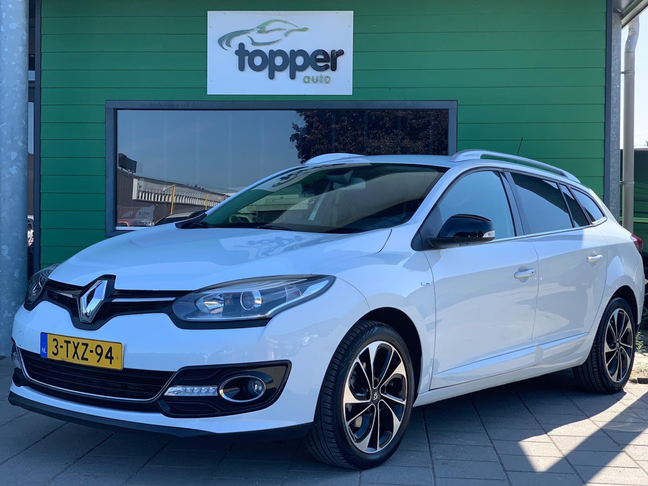 Renault Mégane Estate - 1.2 TCe Bose | Navigatie | CruiseControl | - AutoWereld.nl