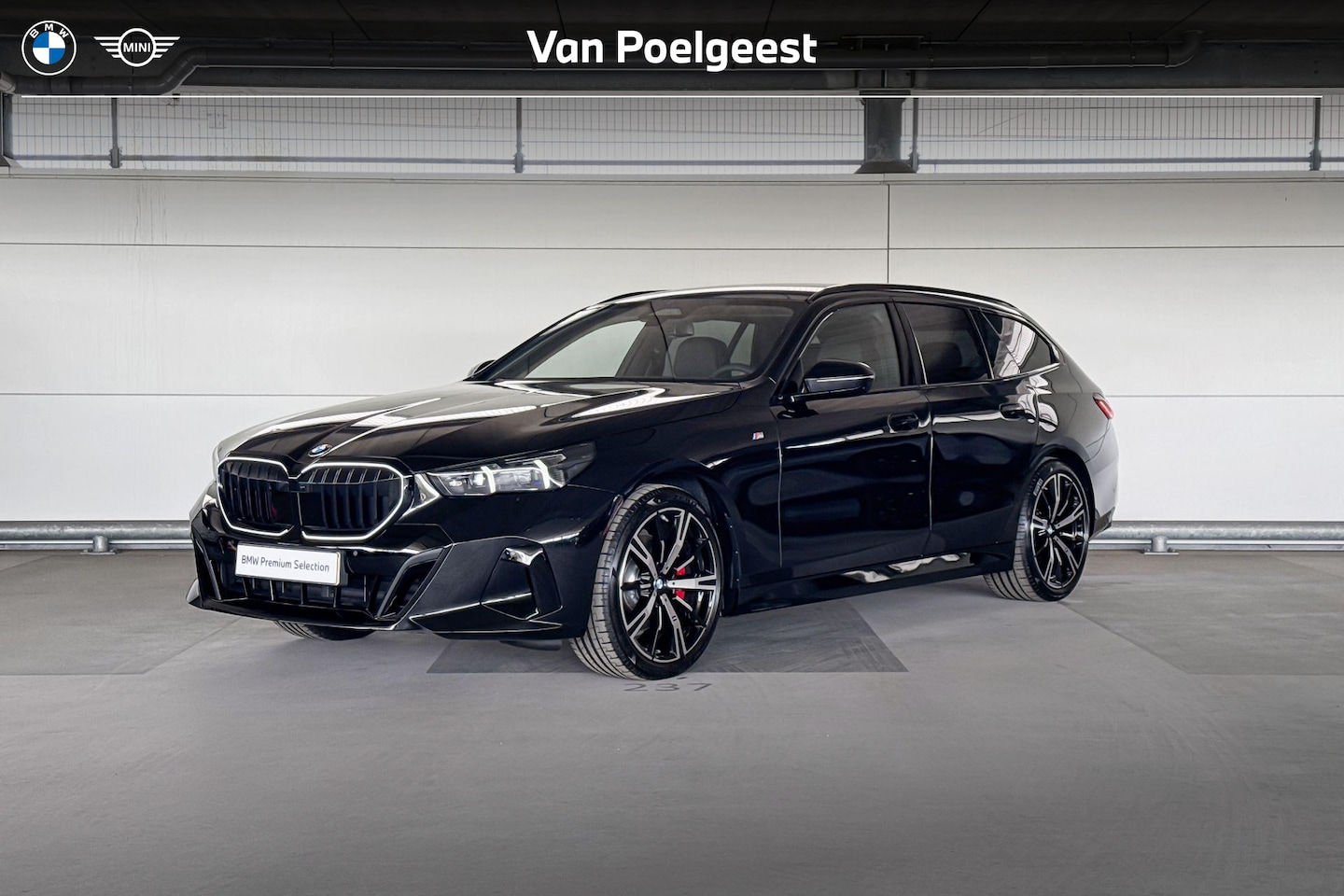 BMW 5-serie Touring - 520i | M Sport Pro | Travel Pack | Comfort Pack - AutoWereld.nl