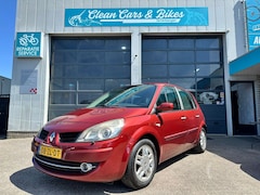 Renault Scénic - 2.0-16V Tech Line