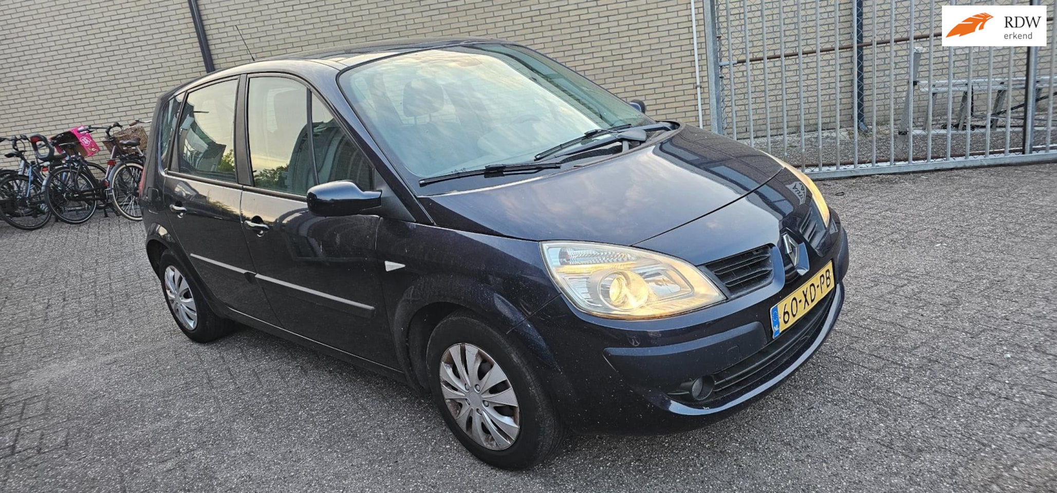 Renault Scénic - 1.6-16V Business Line panodak clima velgen nwe apk - AutoWereld.nl