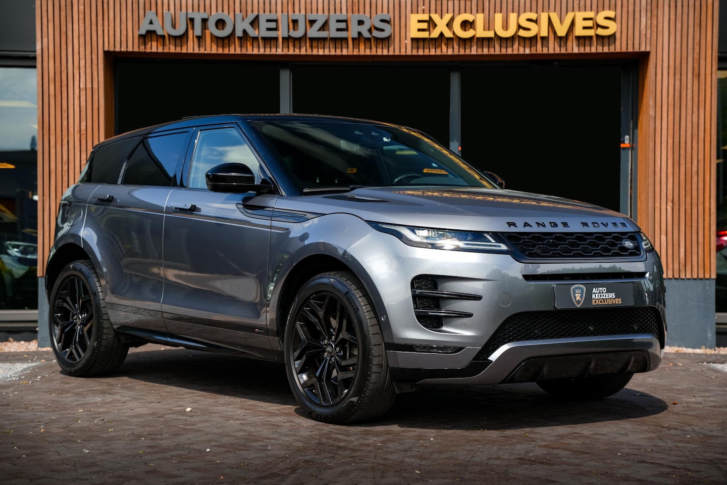 Land Rover Range Rover Evoque - 1.5 P300e AWD R-Dynamic SE Panodak Schuifdak Cruise 360 Camera Stoelverw. Leer Memory DAB+ - AutoWereld.nl