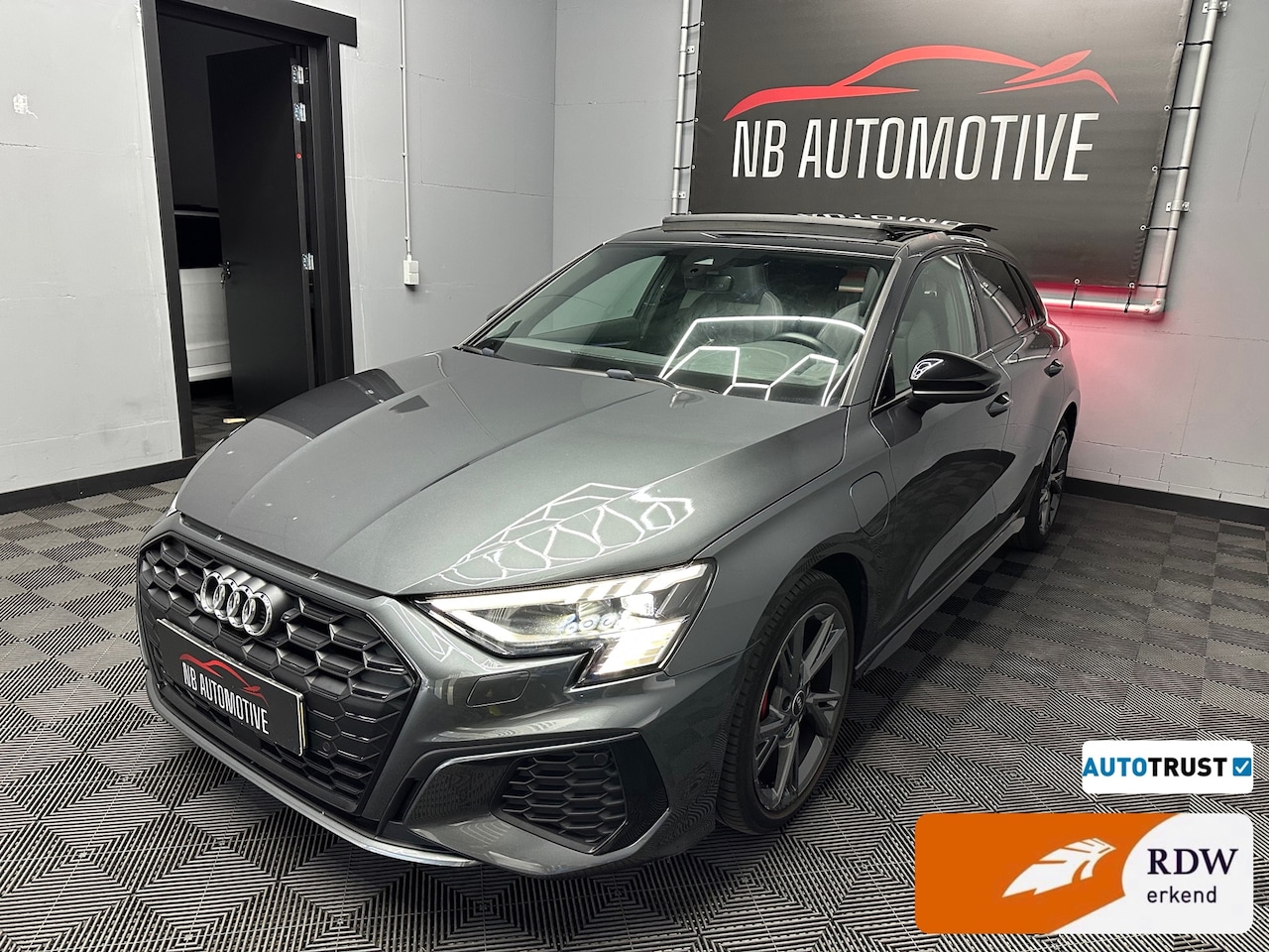 Audi A3 Sportback - 45 TFSI e S edition Competition 45 TFSI e S edition Competition - AutoWereld.nl