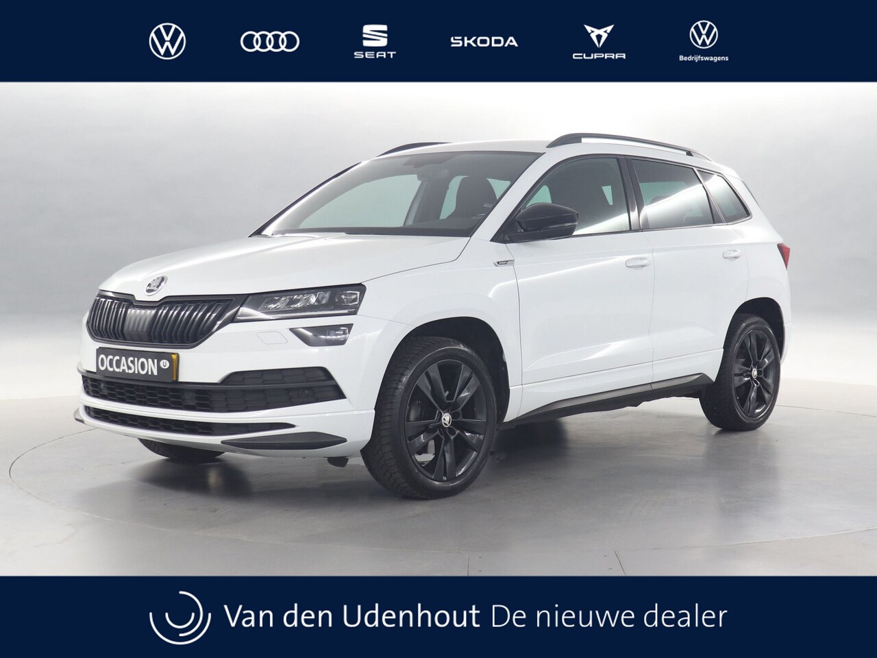 Skoda Karoq - 1.5 TSI 150pk ACT Sportline Business DSG / Navigatie / Camera / Trekhaak wegklapbaar - AutoWereld.nl
