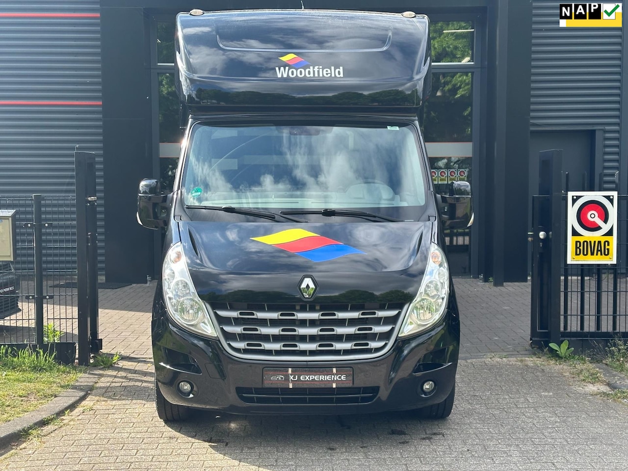 Renault Master - T35 2.3 dCi L3H2 Eco 2x AIRCO AUTOMAAT NAVI - AutoWereld.nl