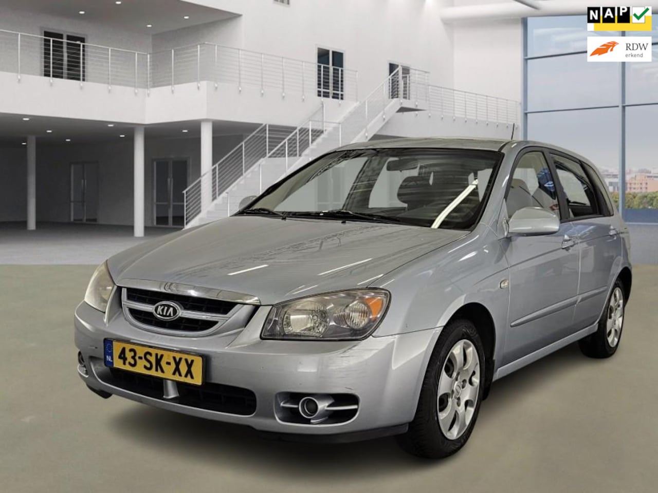 Kia Cerato - 1.6-16V LX 1.6-16V LX - AutoWereld.nl