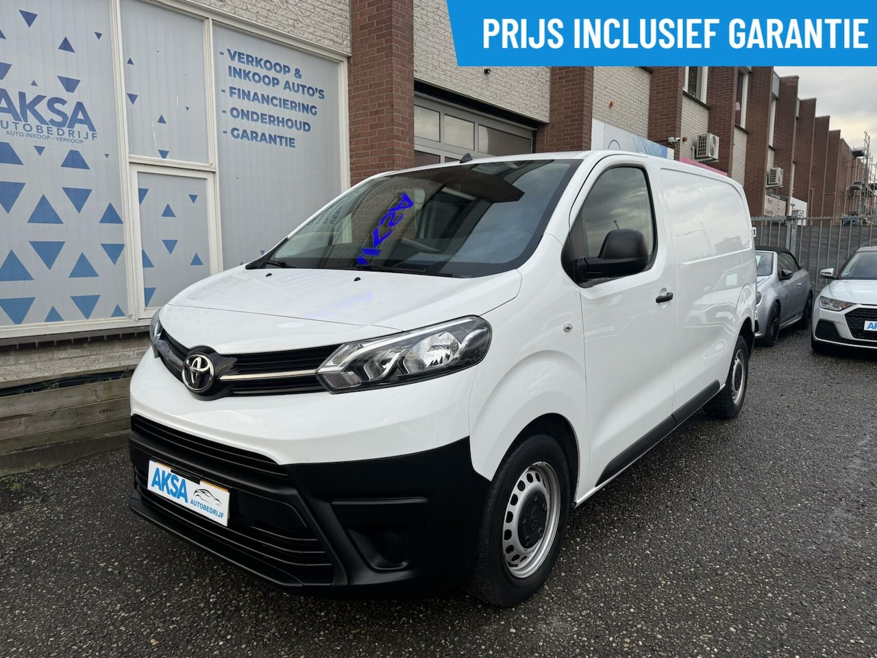 Toyota ProAce Worker - 2.0 D-4D Black Line 144pk CarPlay Cruise Navi PDC Garantie Airco - AutoWereld.nl