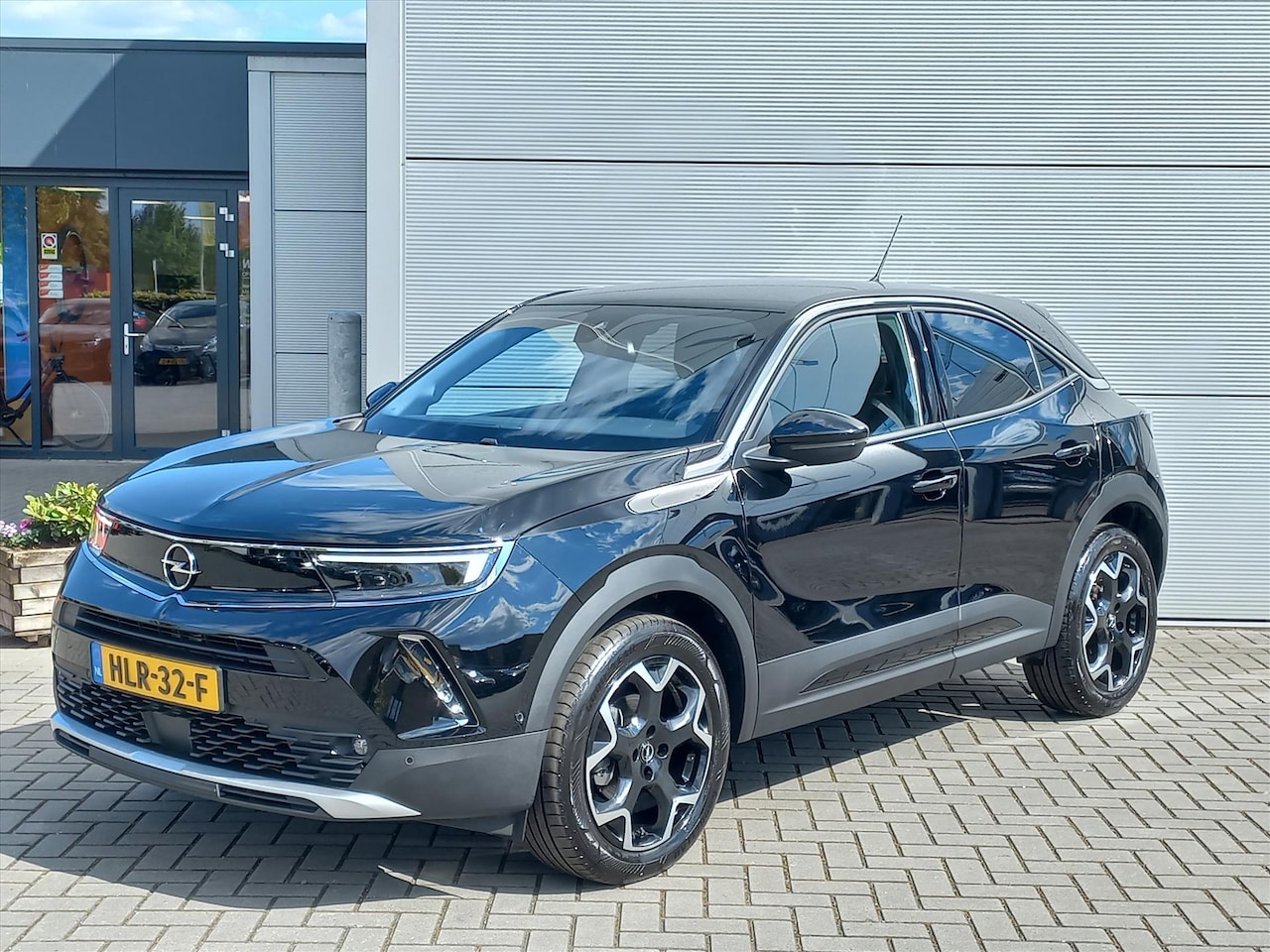 Opel Mokka - 1.2T 130pk Ultimate Automaat | Climate control | Navigatie by app |18" Lm velgen | Winterp - AutoWereld.nl