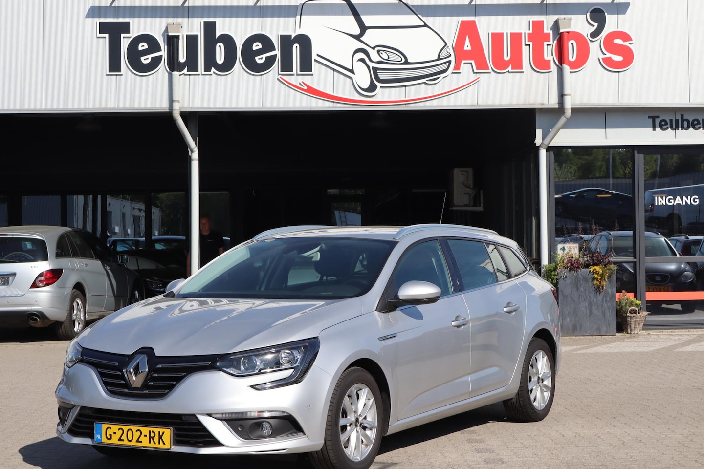 Renault Mégane Estate - 1.5 dCi Bose (BTW AUTO) Navigatie, Cruise control, Camera, Climate control - AutoWereld.nl