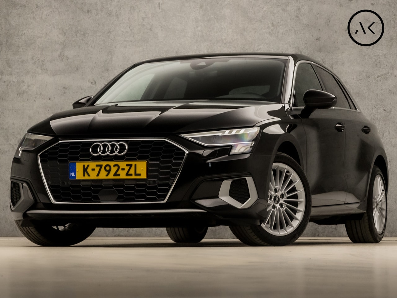 Audi A3 Sportback - 30 TFSI Sportline Automaat (APPLE CARPLAY, GROOT NAVI, VIRTUAL COCKPIT, CAMERA, SPORTSTOEL - AutoWereld.nl