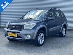 Toyota RAV4 - 2.0-16V VVT-i Sol