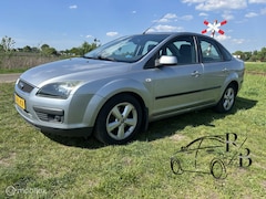 Ford Focus - 2.0-16V First Edition AIRCO CRUISE CONTROL INRUILKOOPJE