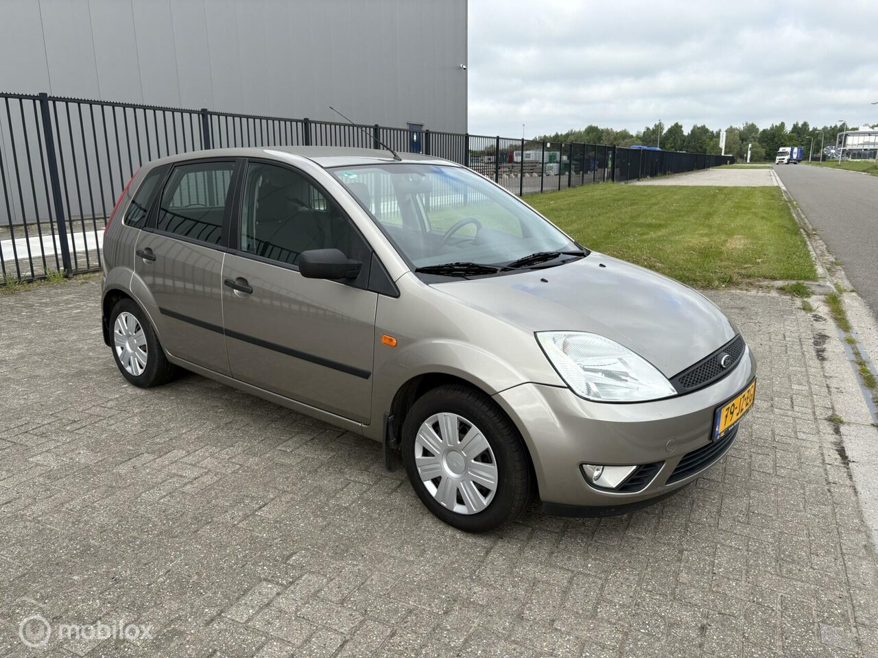 Ford Fiesta - 1.4-16V Ambiente 1.4-16V Ambiente - AutoWereld.nl
