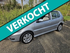 Volkswagen Polo - 1.4-16V Trendline