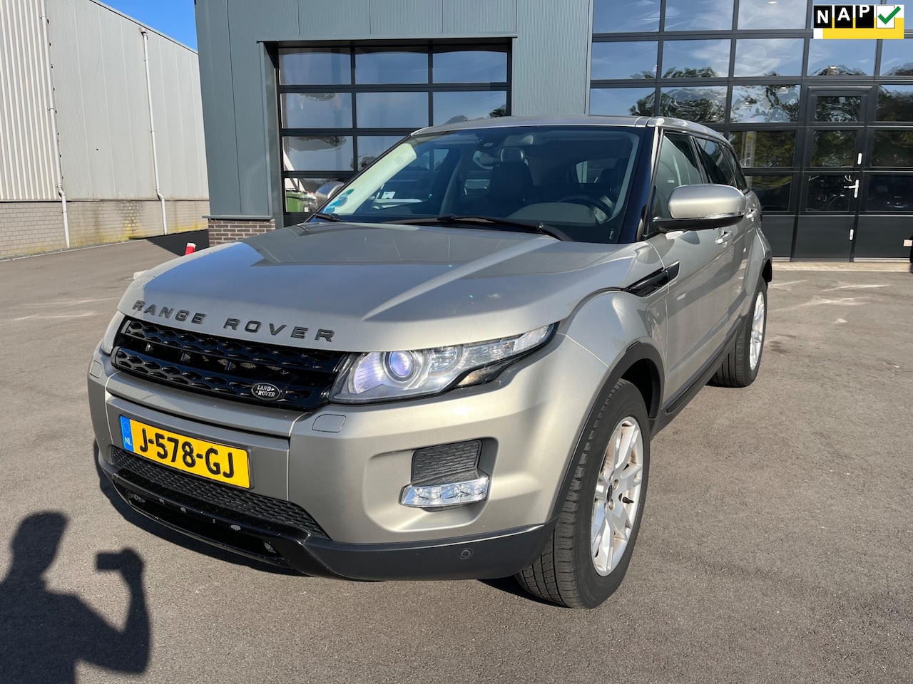 Land Rover Range Rover Evoque - 2.2 SD4 4WD Prestige Trekhaak/4Wheeldrive/Panoramadak/Xenon/Leder/Navigatie - AutoWereld.nl
