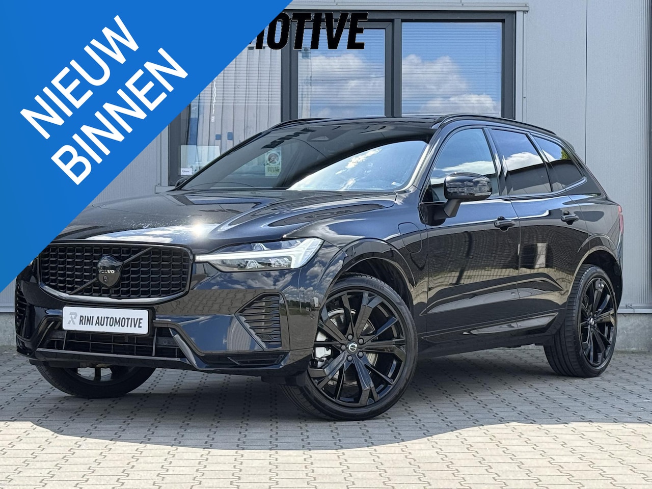 Volvo XC60 - 2.0 T6 Plug-in hybrid AWD Ultra Black Edition 349 PK | 360 Camera | Trekhaak - AutoWereld.nl