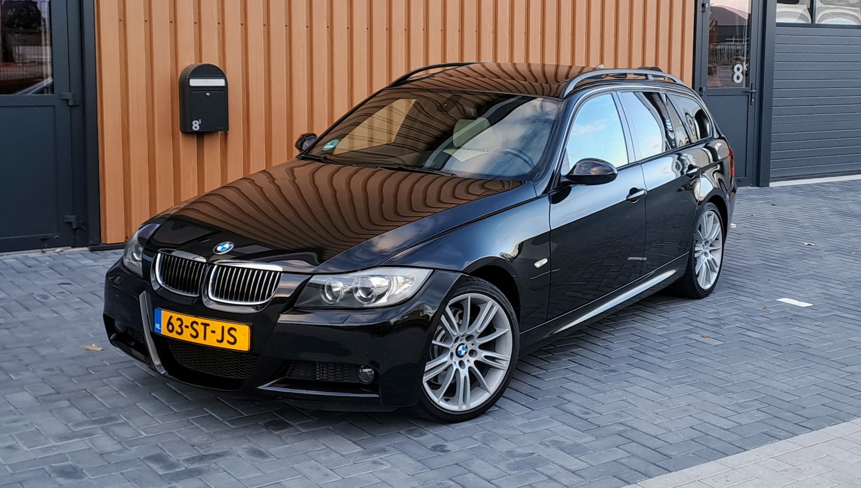 BMW 3-serie Touring - 325xi High Executive - AutoWereld.nl