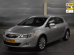 Opel Astra - 1.4 Turbo Cosmo + Navigatie|Blueooth|Parkeersensoren|Trekhaak|