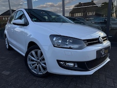 Volkswagen Polo - 1.2 TSI BlueMotion Comfortline PANO. CarPlay