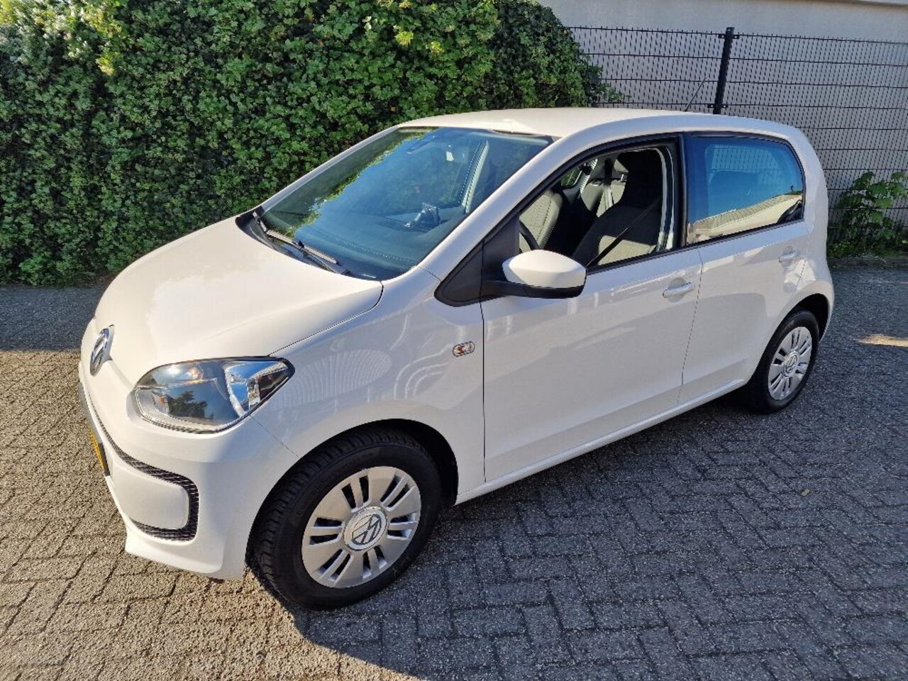 Volkswagen Up! - 1.0 move up! BlueMotion CNG - AutoWereld.nl