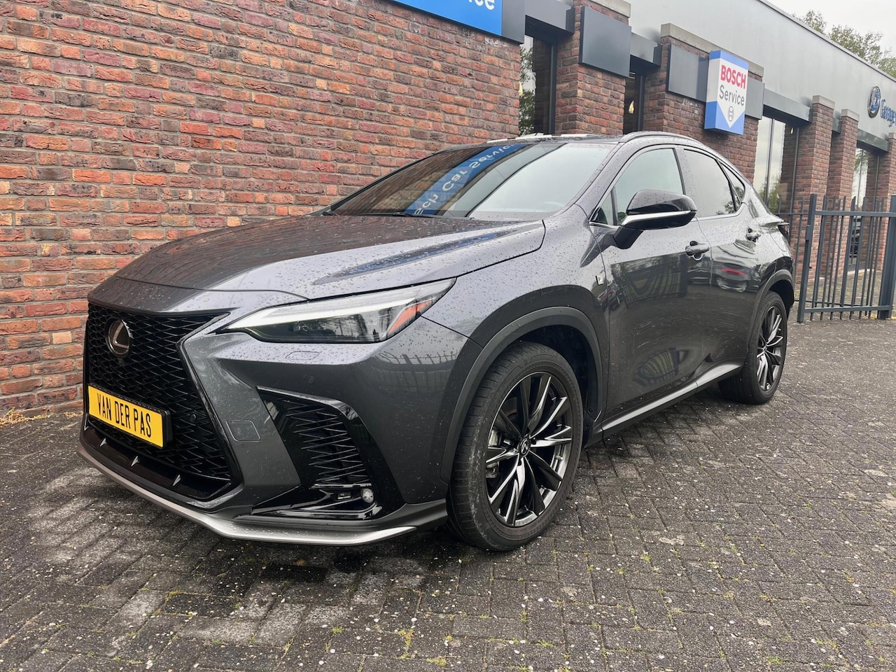 Lexus NX - 450h+ AWD F Sport Line |Head Up | 360 Camera | Matrix - AutoWereld.nl