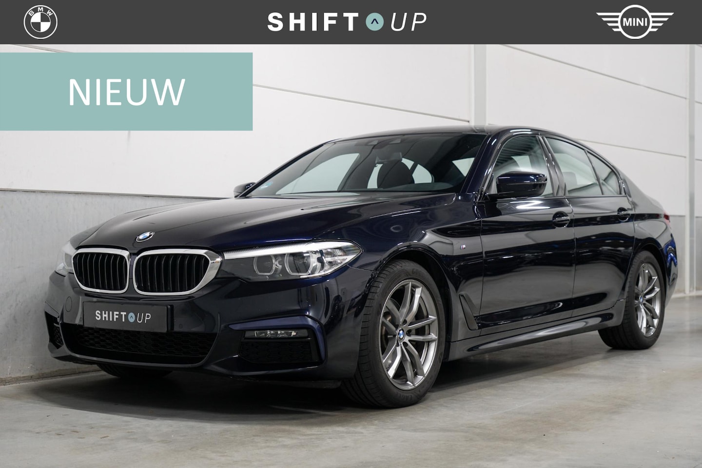 BMW 5-serie - 520i M-Sportpakket | NL Auto | Display Key - AutoWereld.nl