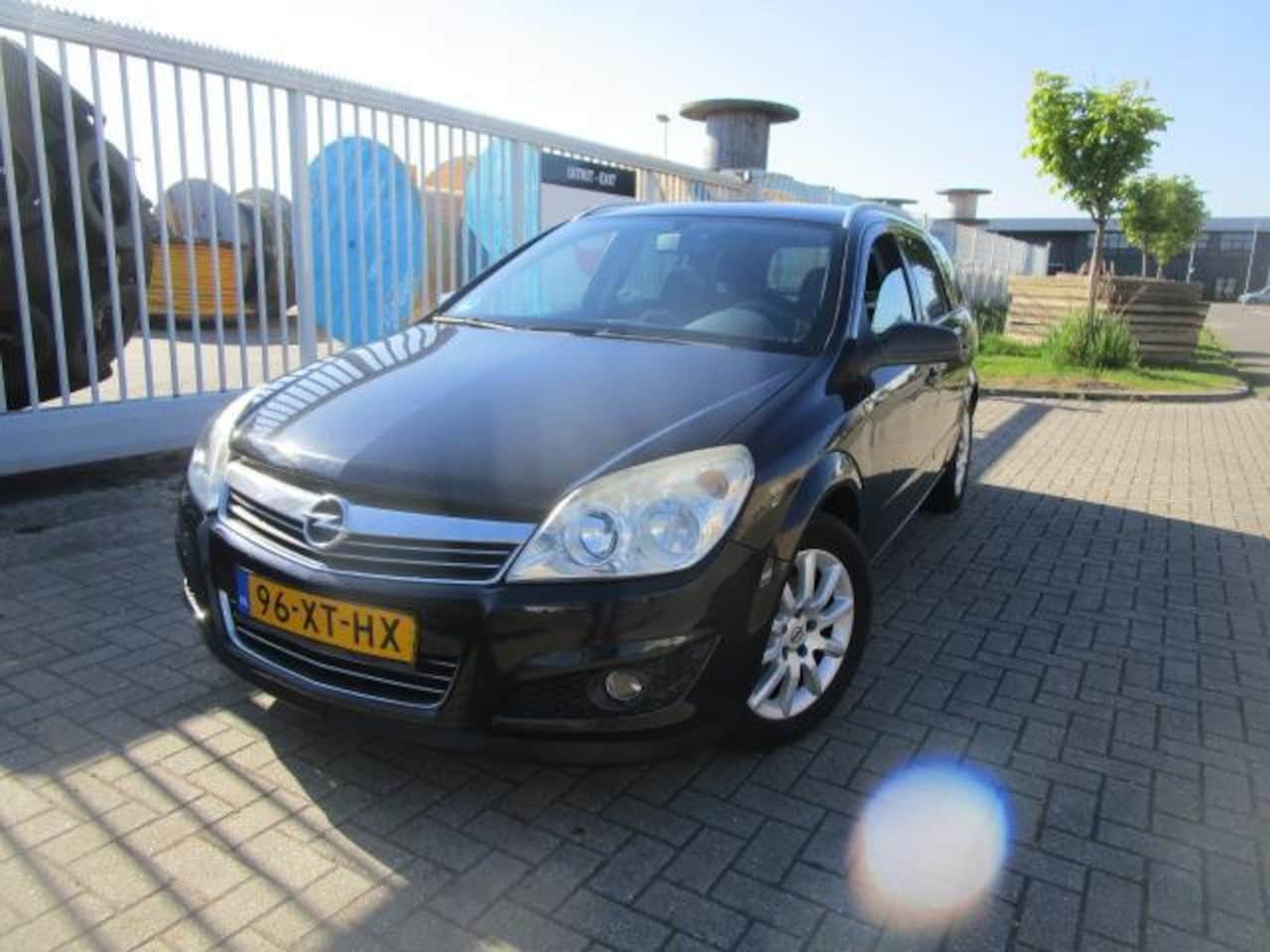 Opel Astra Wagon - 1.6 Temptation 1.6 Temptation, Benzine/gas - AutoWereld.nl